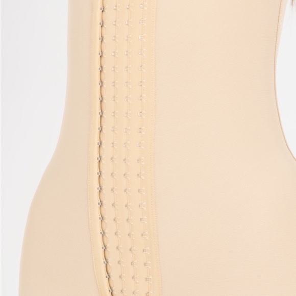 Fajas colombianas - Picture 14 of 15